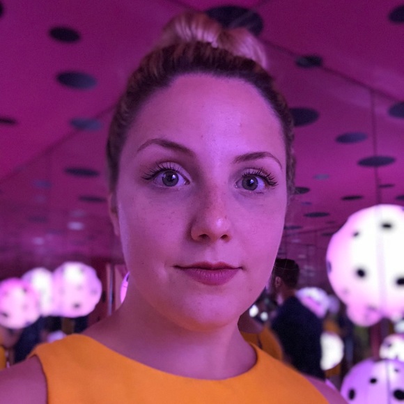 Meet your Posher, Julie - Picture 2 of 3